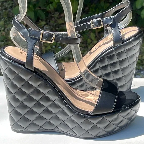 Size 8.5 Last Chance Qupid Black Quilted Faux Leather Ankle Strap Platform Wedge - Picture 6 of 11